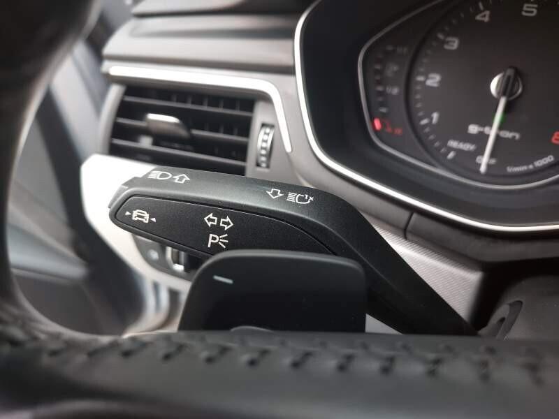 Audi A4 Avant 2.0 TFSI g-tron S-LINE MATRIX LED, ACC, CERCHI 18!!!!