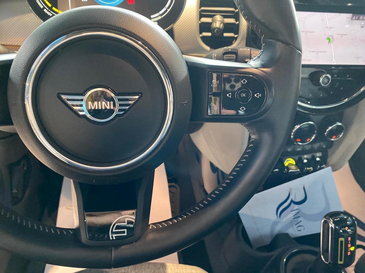 Mini Full Electric Cooper SE Yours