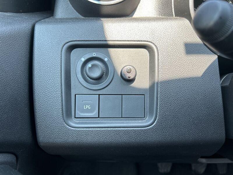 Dacia Duster II 2021 1.0 tce Comfort Gpl 4x2 100cv