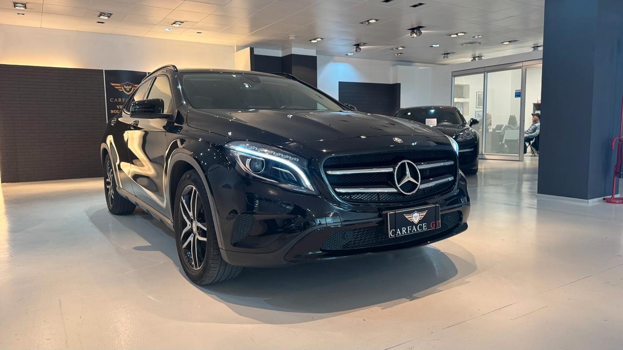 MERCEDES-BENZ GLA 200 1.6 B 156CV - 2015