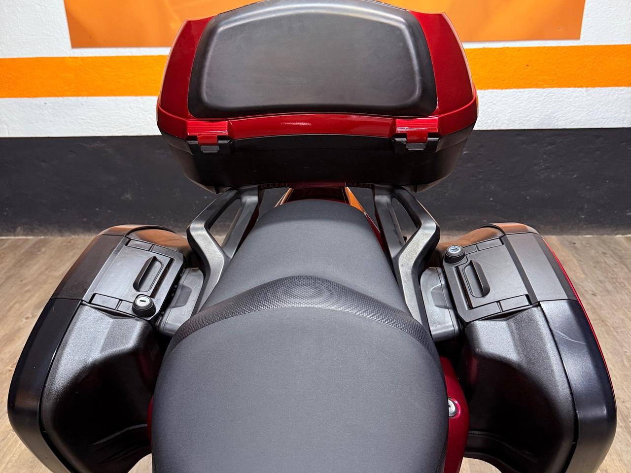 STRAORDINARIA HONDA INTEGRA 750 CON SOLI 36.470 KM COME NUOVA