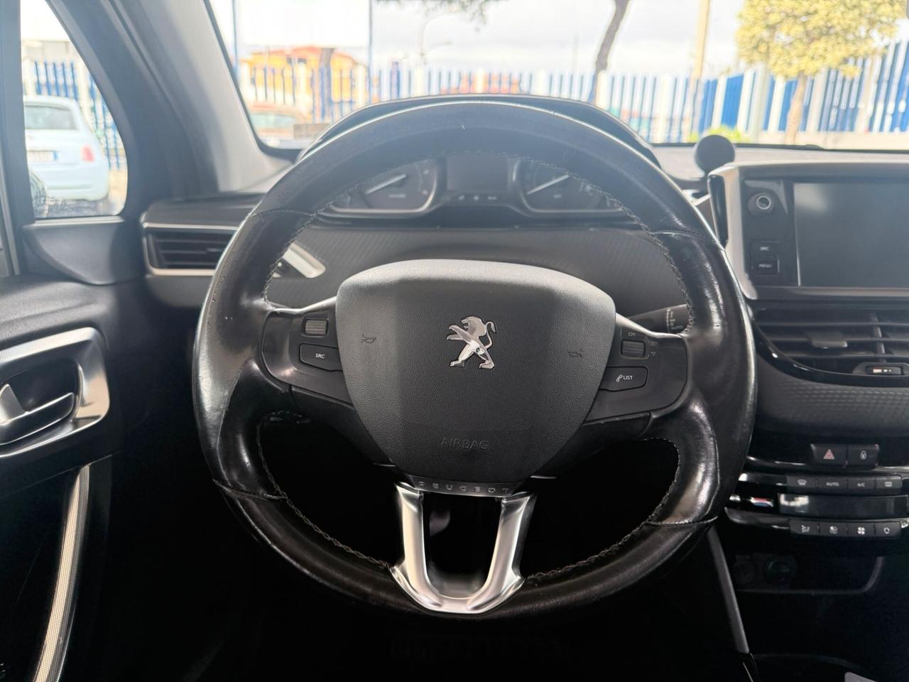 Peugeot 2008 BlueHDi 100 Black Matt