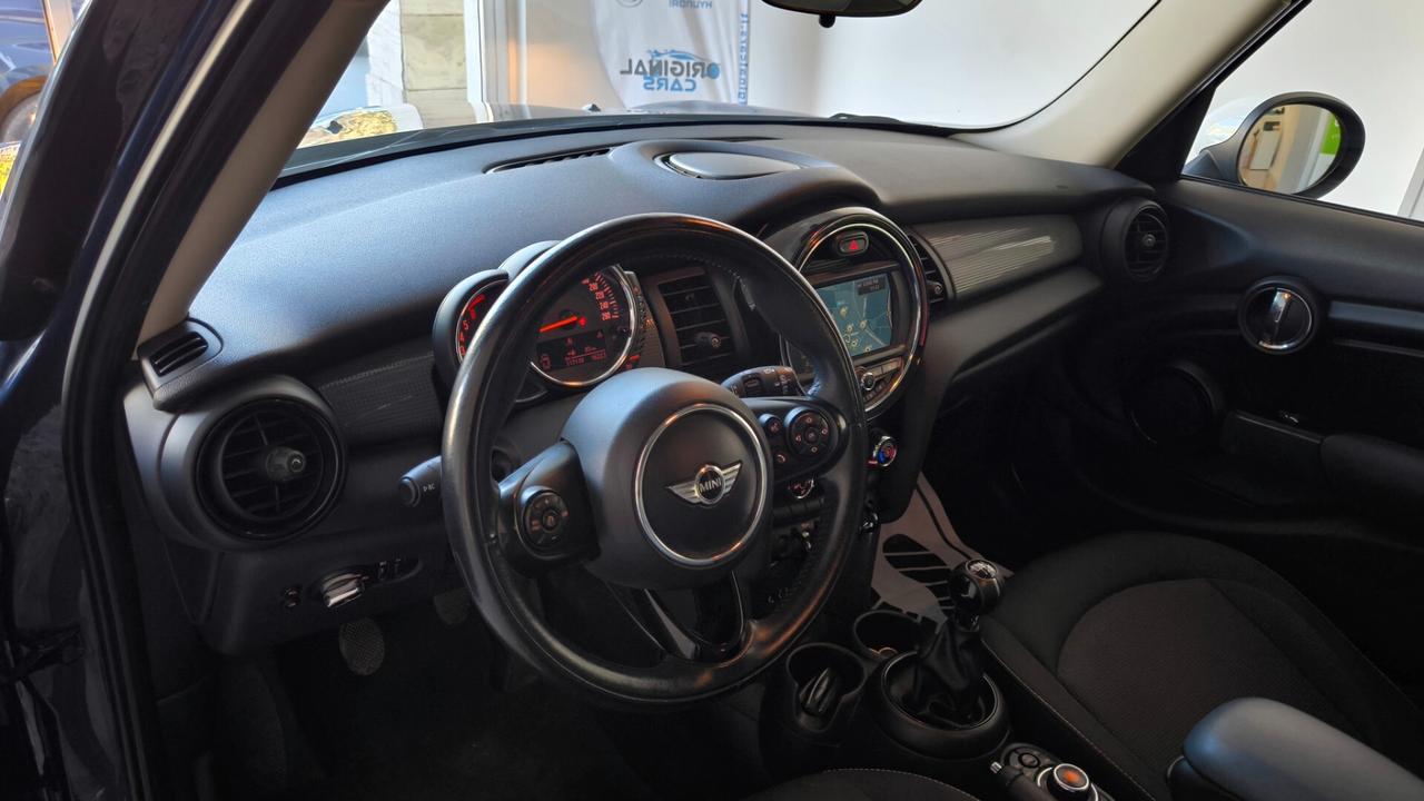 Mini 1.5 Cooper D Business 5 porte