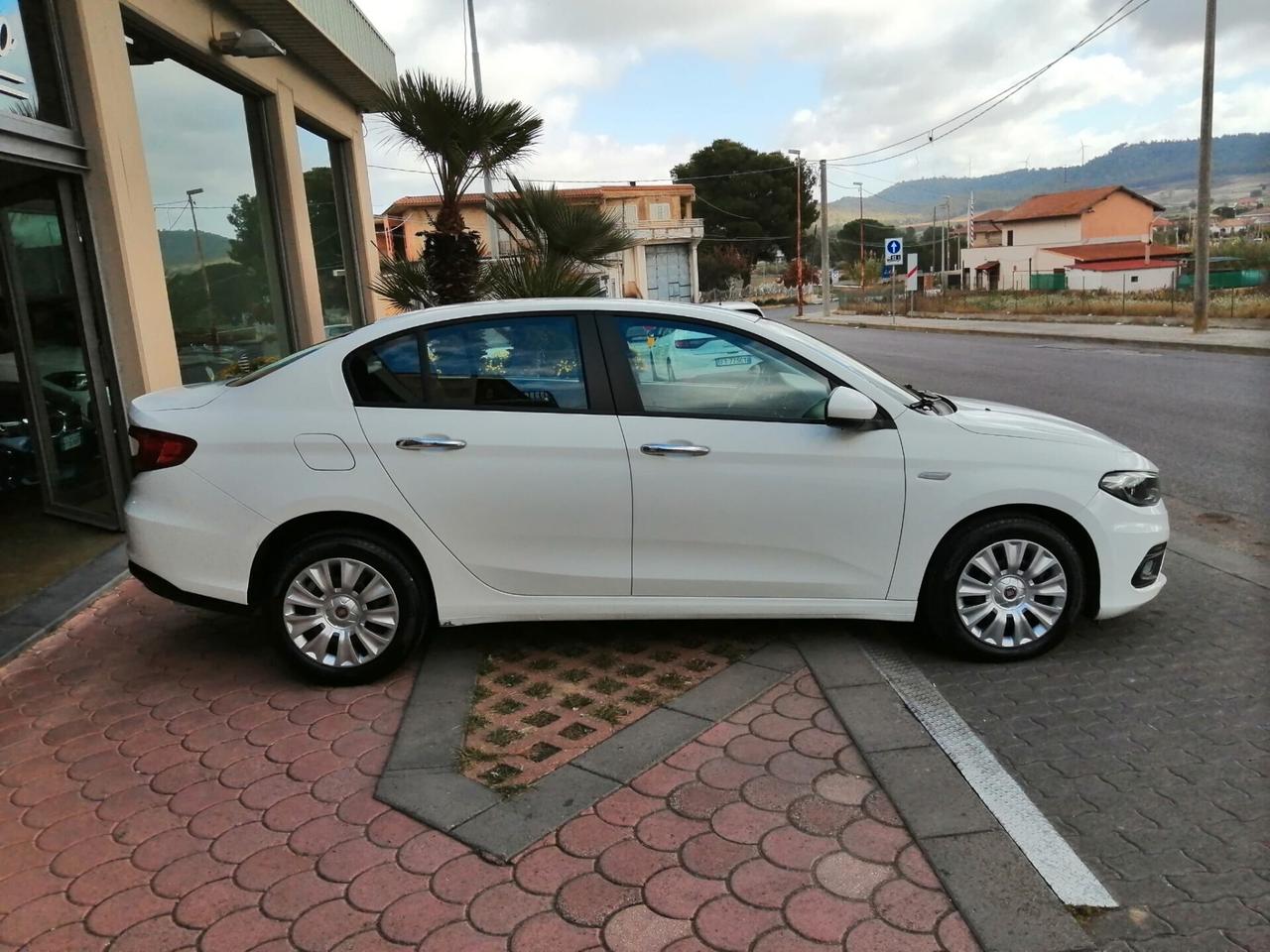 Fiat Tipo 1.6 Mjt 4 porte Easy