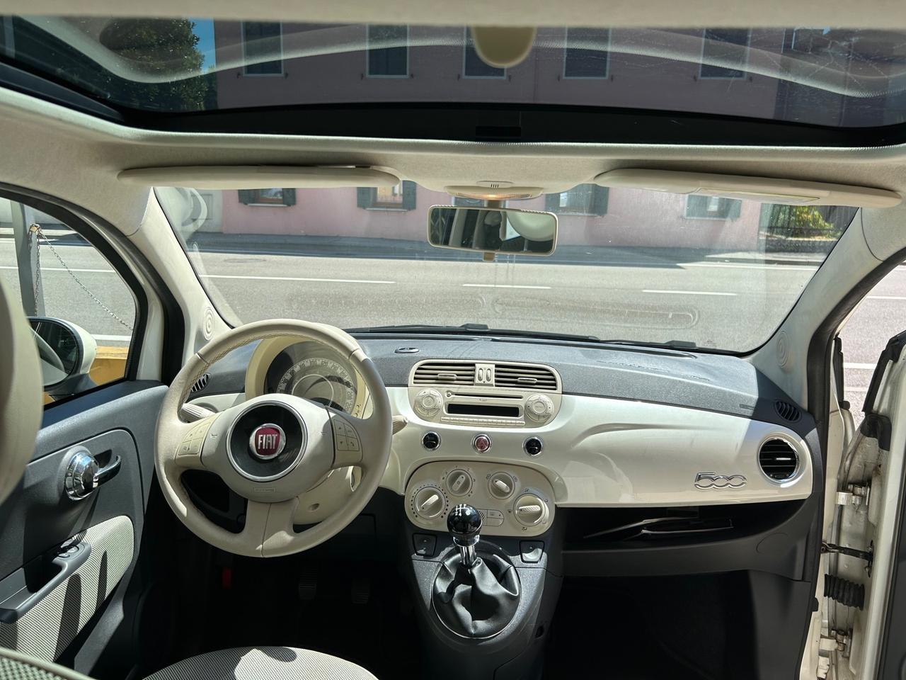 Fiat 500 0.9 TwinAir Turbo LoungePANoRAMA 2011