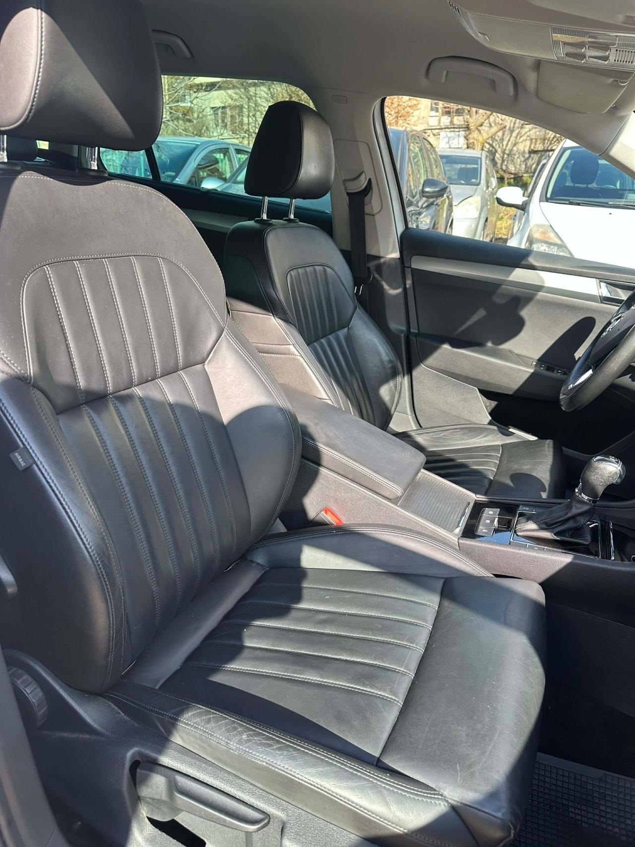 Skoda SUPERB 2.0 TDI 150 CV SCR DSG EXECUTIVE KMCERT UNICOPR