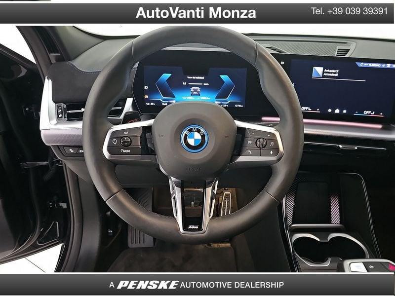 BMW iX2 eDrive 20 M Sport Pro