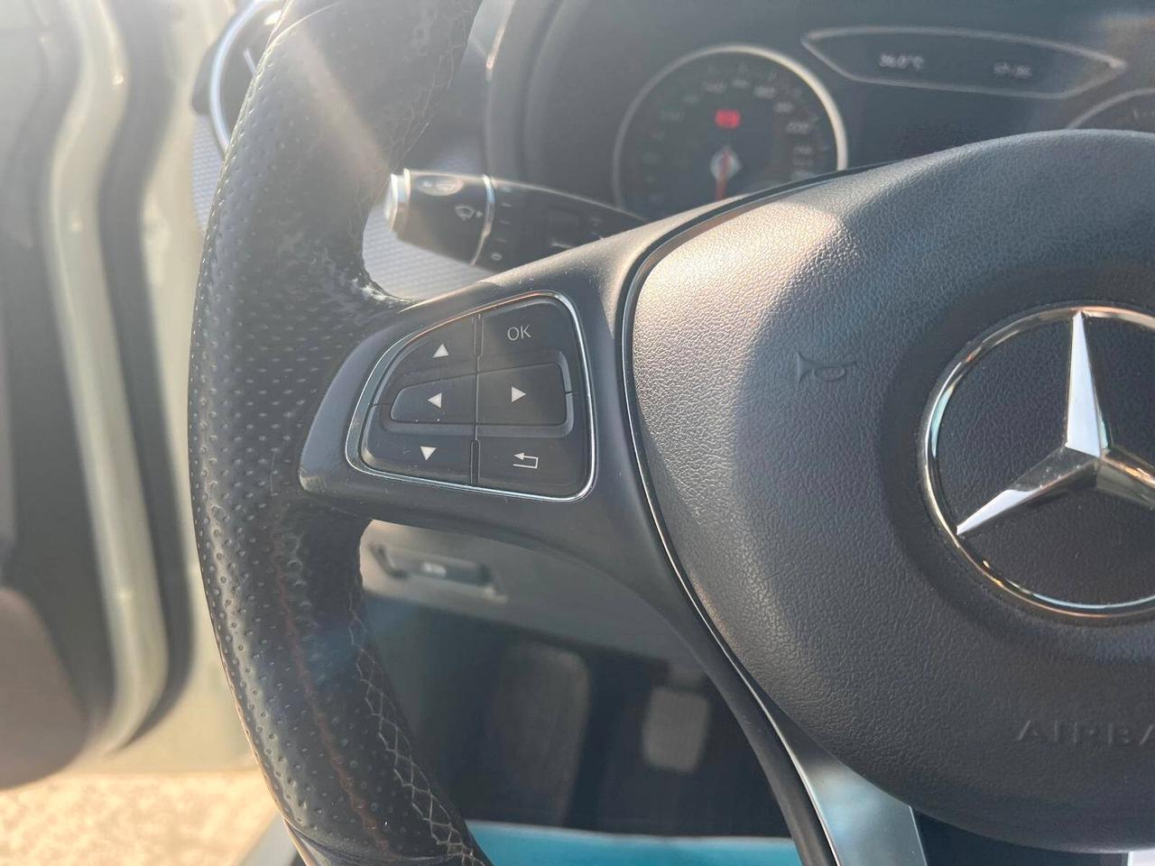 Mercedes-Benz classe B200 136cv Premium 2015