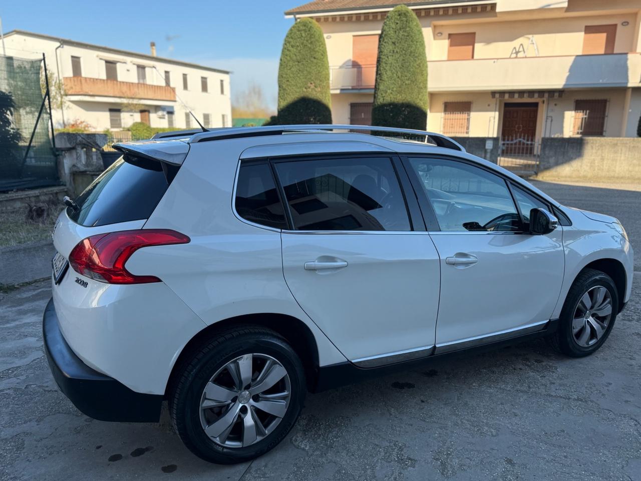 PEUGEOT 2008 1.2 BENZINA POCHI KM EURO6b 2016