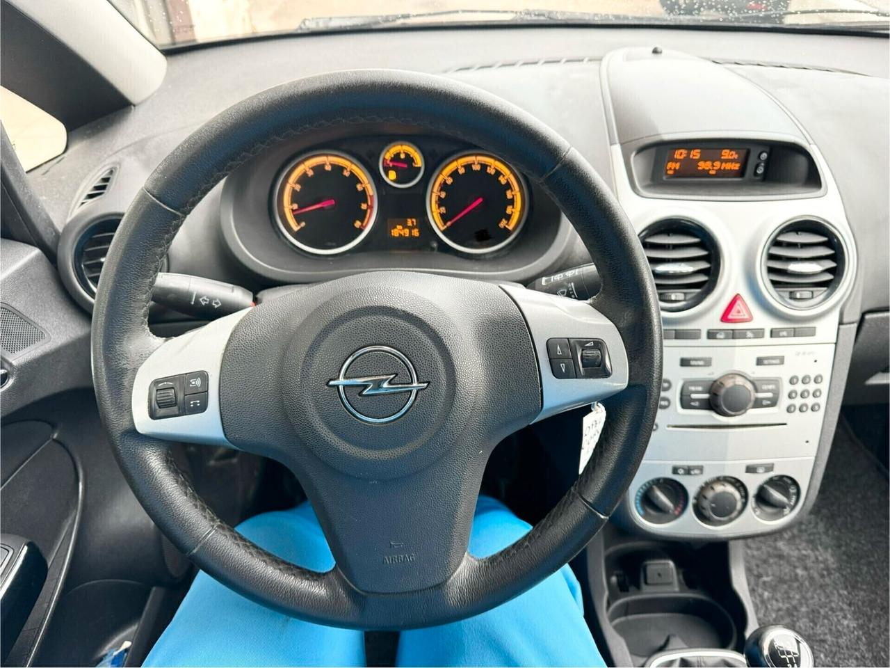 Opel Corsa 1.2i 5 porte GPL Full Opt