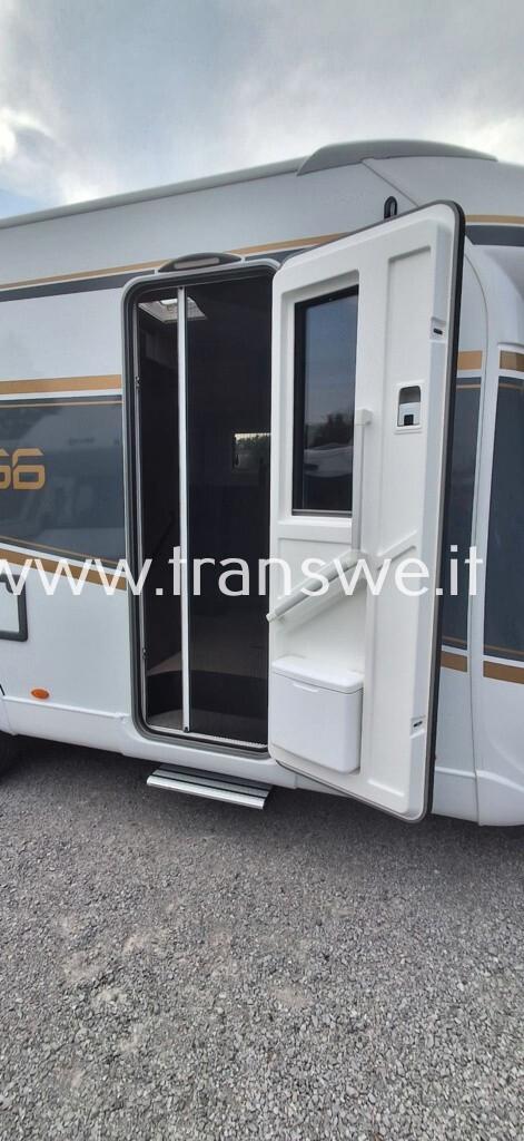 Bürstner B66 732TD Letto centrale nautico con cambio automatico
