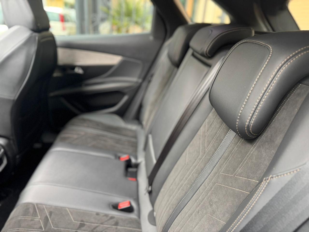 Peugeot 3008 BlueHDi 130 S&S EAT8 GT Pack