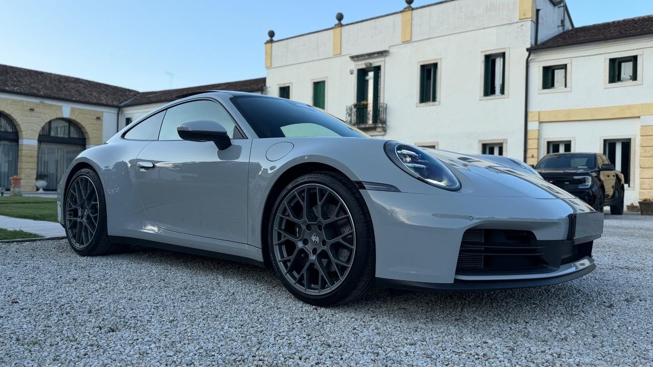 Porsche 911 Carrera 992.2
