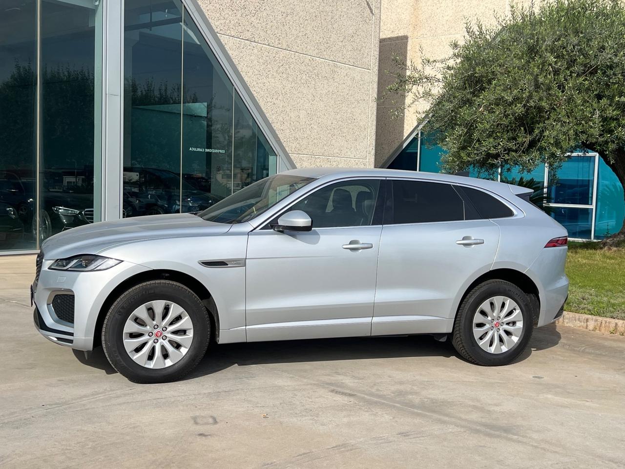 Jaguar F-Pace R-Dynamic S awd offerta T-Stock prezzo imperdibile