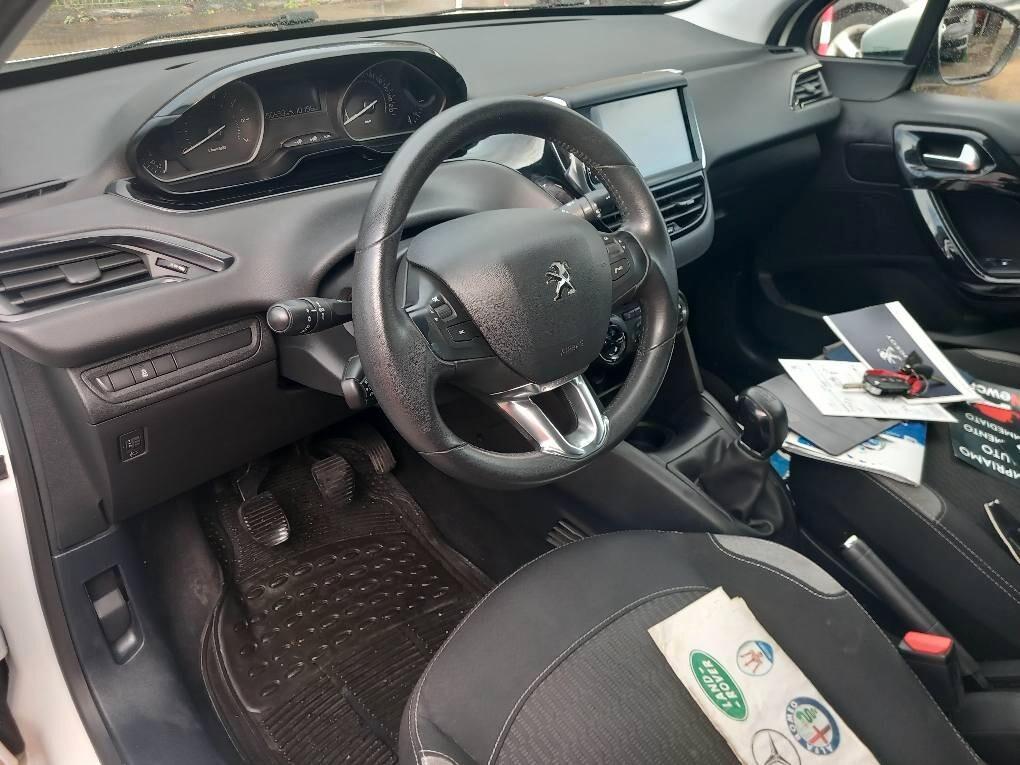 Peugeot 208 PureTech 82 5 porte Active km 96000 garanzia