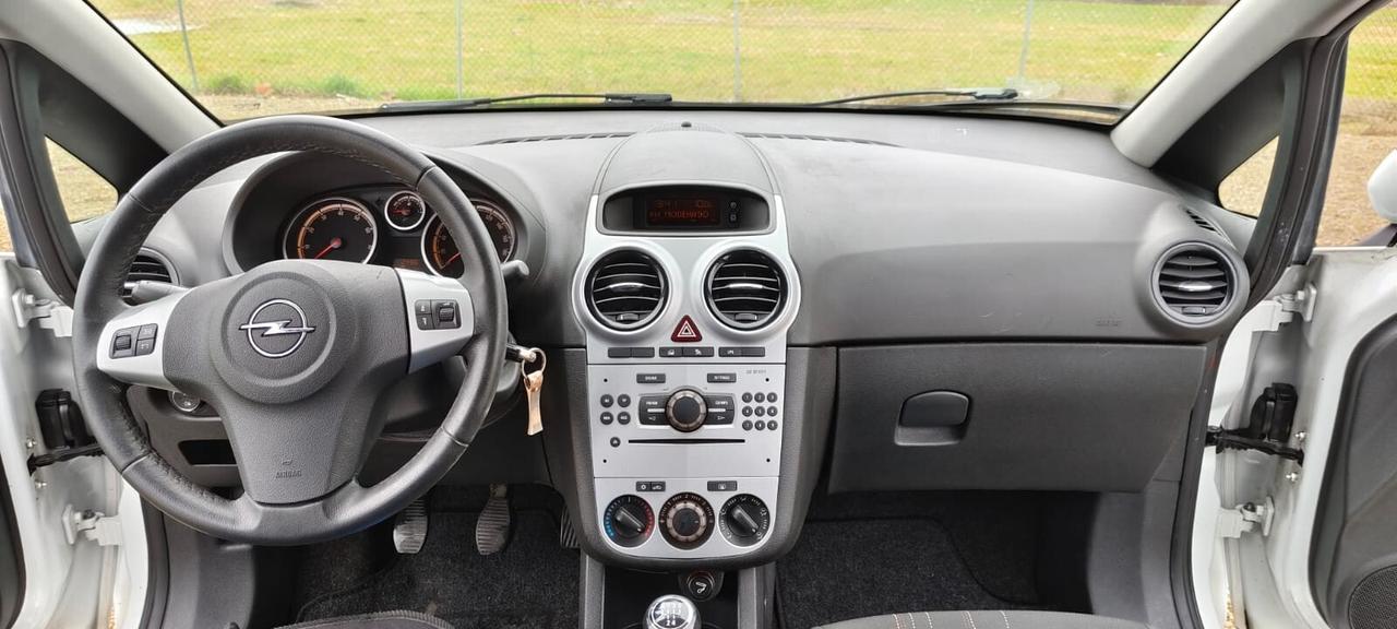 Opel Corsa 1.2 85CV 5 porte GPL-TECH Edition