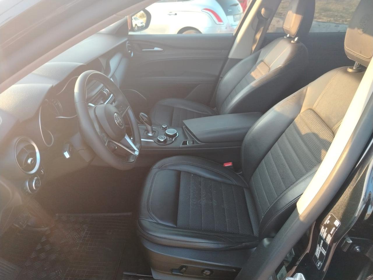 Alfa Romeo Stelvio 2.2 Turbodiesel 210 CV AT8 Q4 Executive