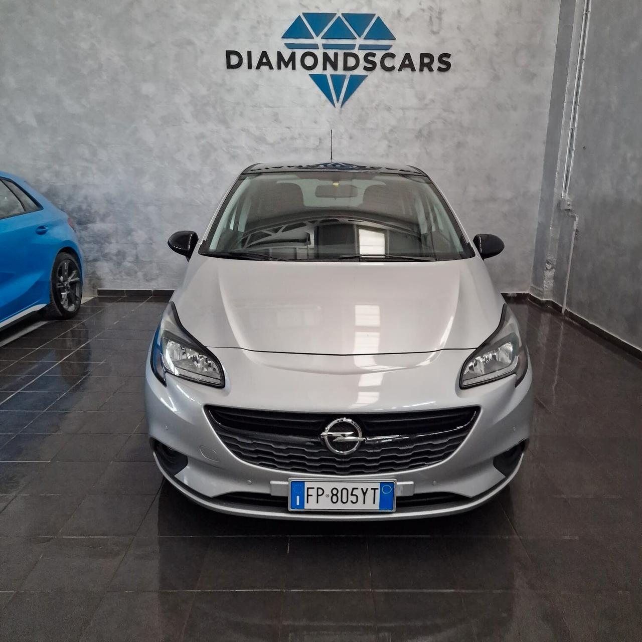 Opel Corsa 1.2 5 porte Black Edition