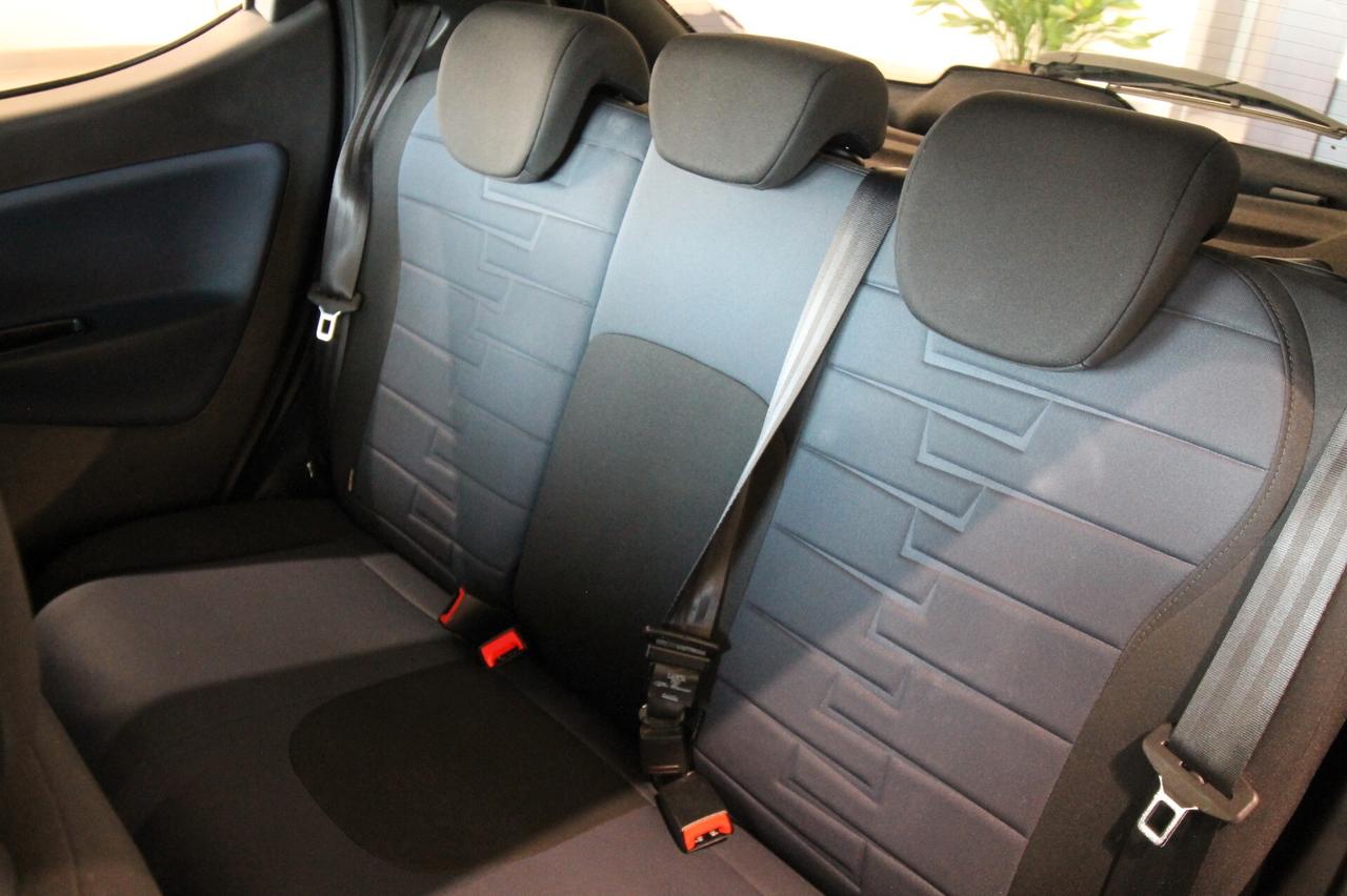 LANCIA YPSILON 1.0 70 CV HYBRID AZIENDALE