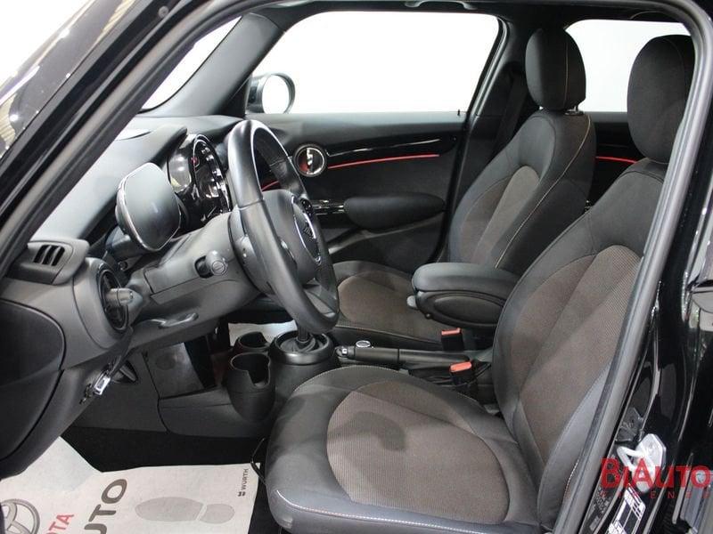 MINI Mini 5 porte Mini 1.5 Cooper Classic 5 porte Steptronic