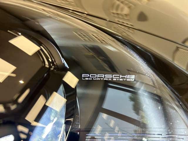 Porsche 992 Coupe 3.7 Turbo S auto
