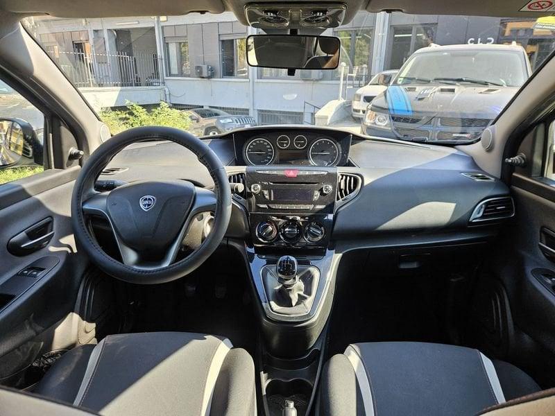 Lancia Ypsilon Ypsilon 1.2 8v Elefantino ecochic Gpl 69cv my14