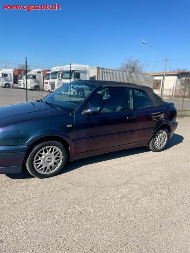 VOLKSWAGEN Golf Cabriolet 1.6 cat Colour Concept