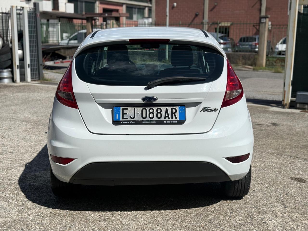 Ford Fiesta Titanium 1.2 benz gpl km 165.000 anno 2011