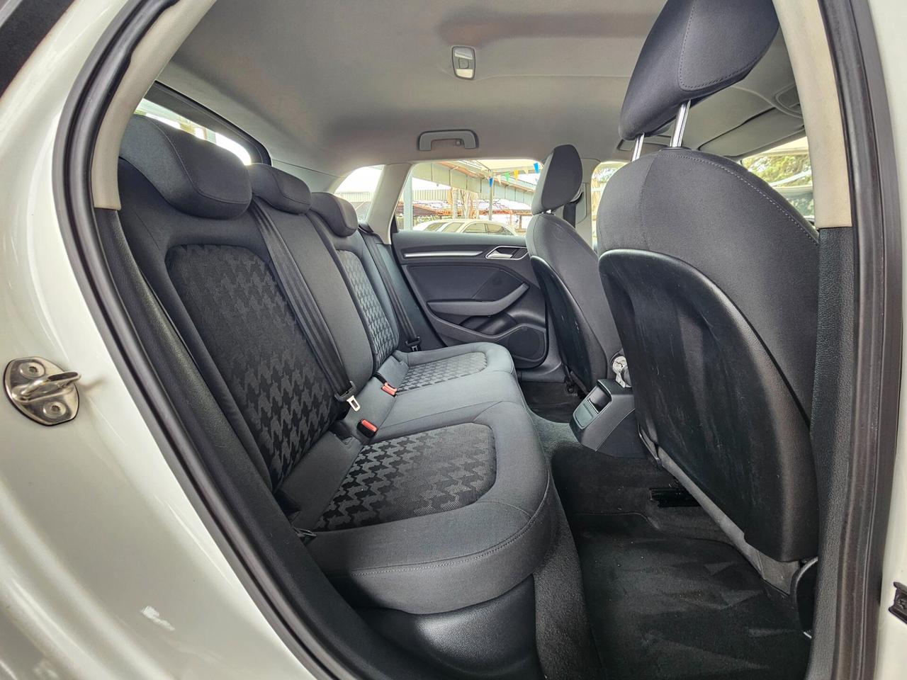 Audi A3 Sportback 1.6 TDI ultra Attraction