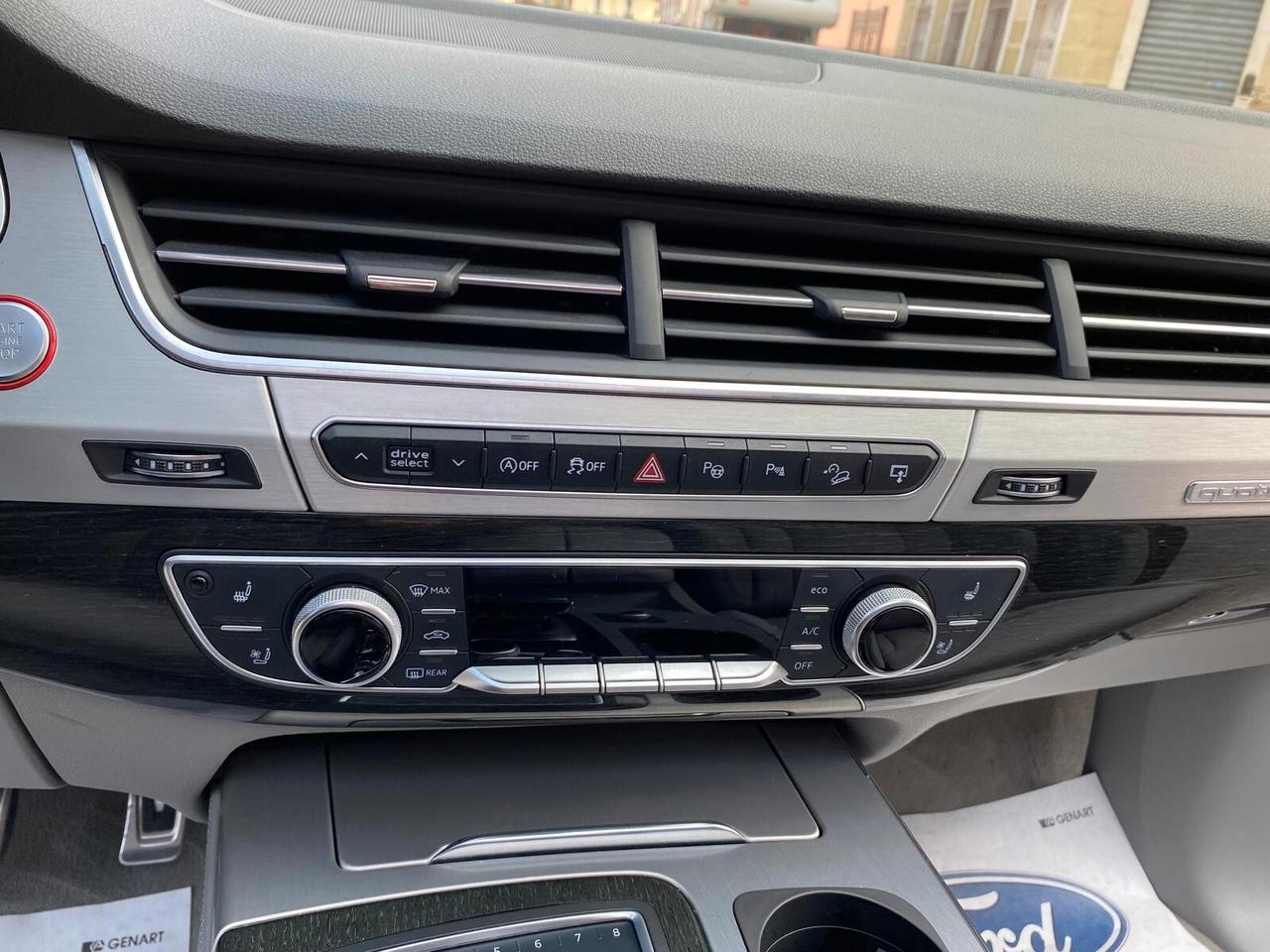 Audi Q7 SQ7 4.0 V8 TDI quattro tiptronic Business Plus