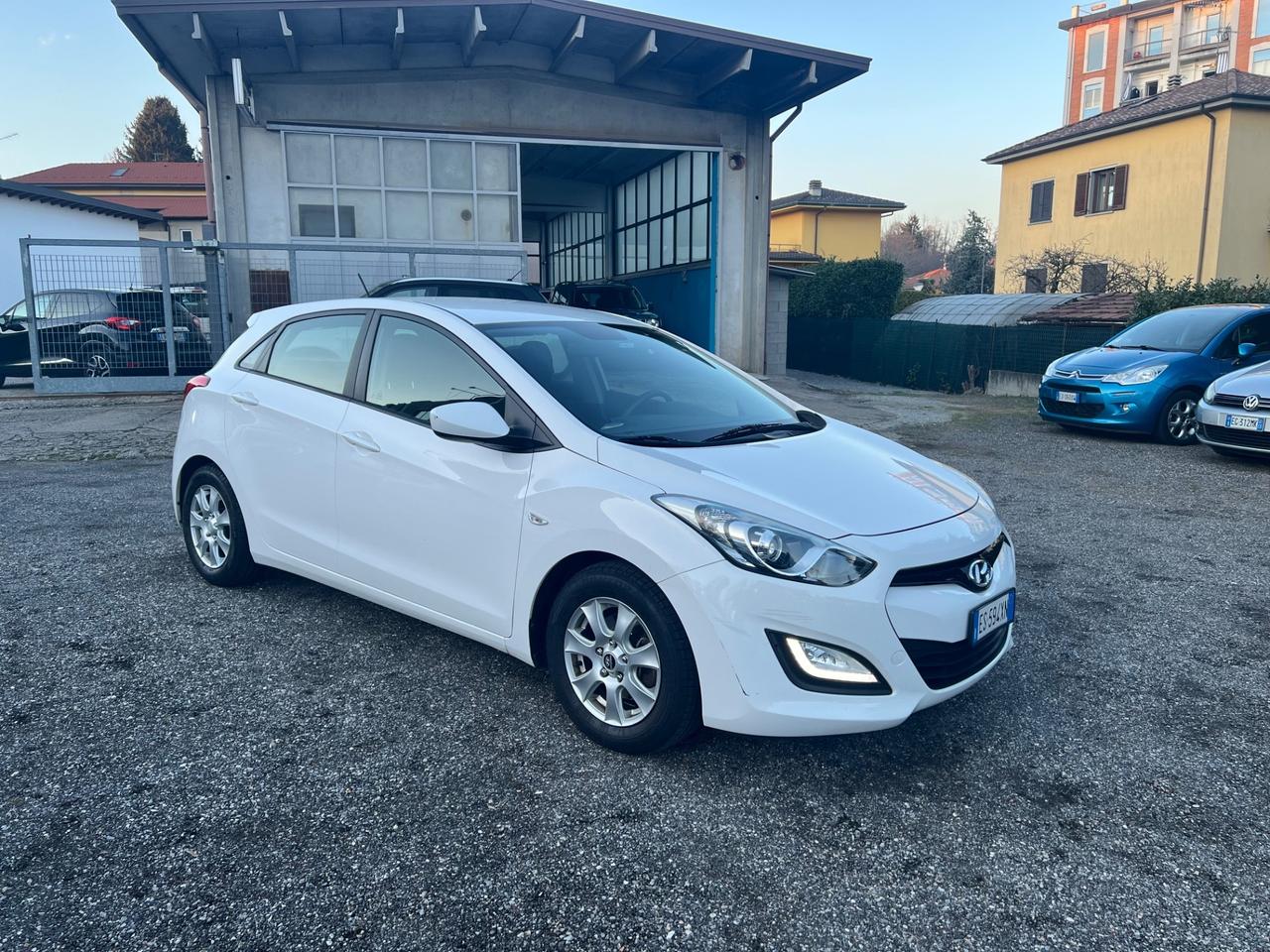 Hyundai i30 1.6 5p. Comfort*NEOPATENTATI