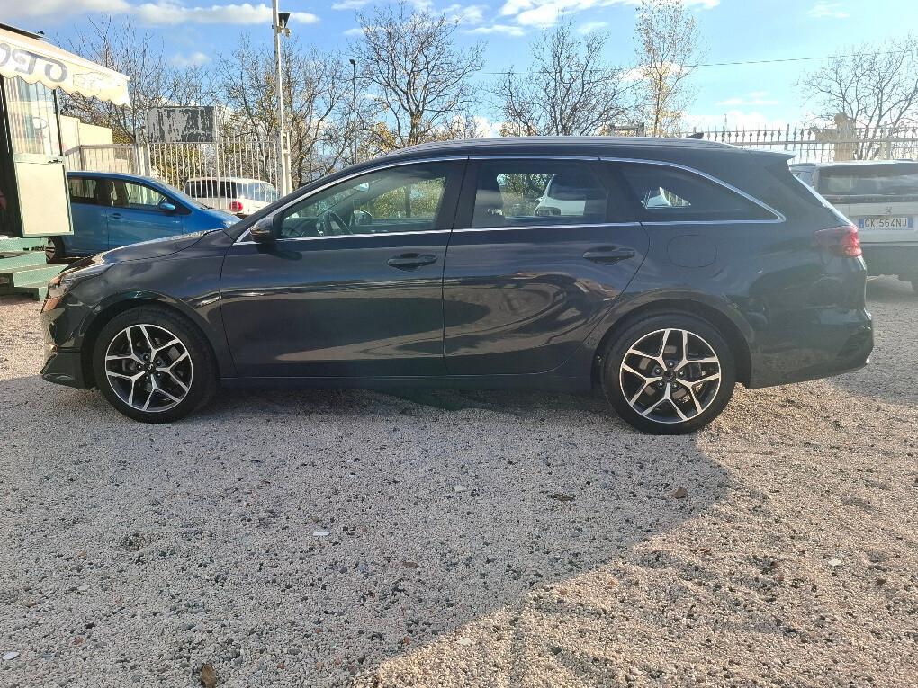 Kia Ceed 1.6 CRDi 136 CV MHEV DCT SW Business