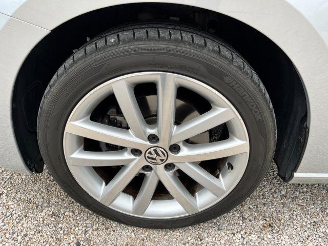 VOLKSWAGEN Touran 1.6 TDI 115 CV SCR DSG R LINE EXCLUSIVE *7 POSTI*