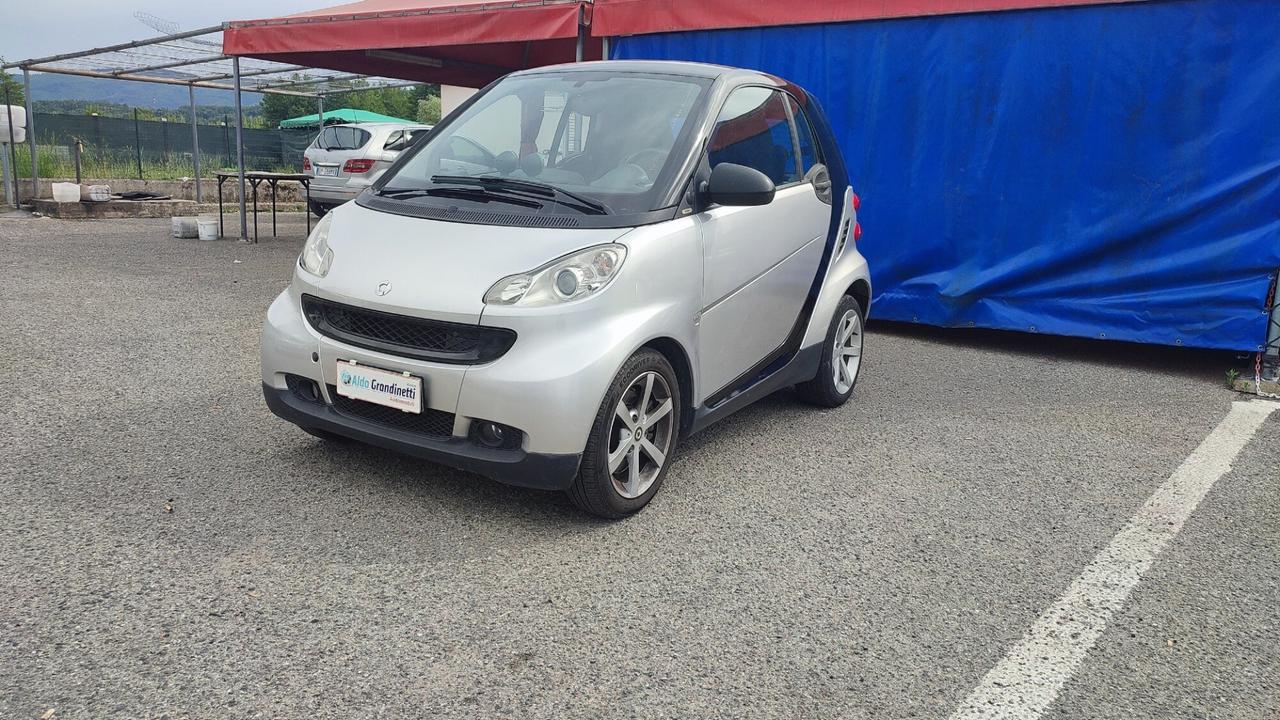 SMART FORTWO COUPE' 2" SERIE 1.0 84CV