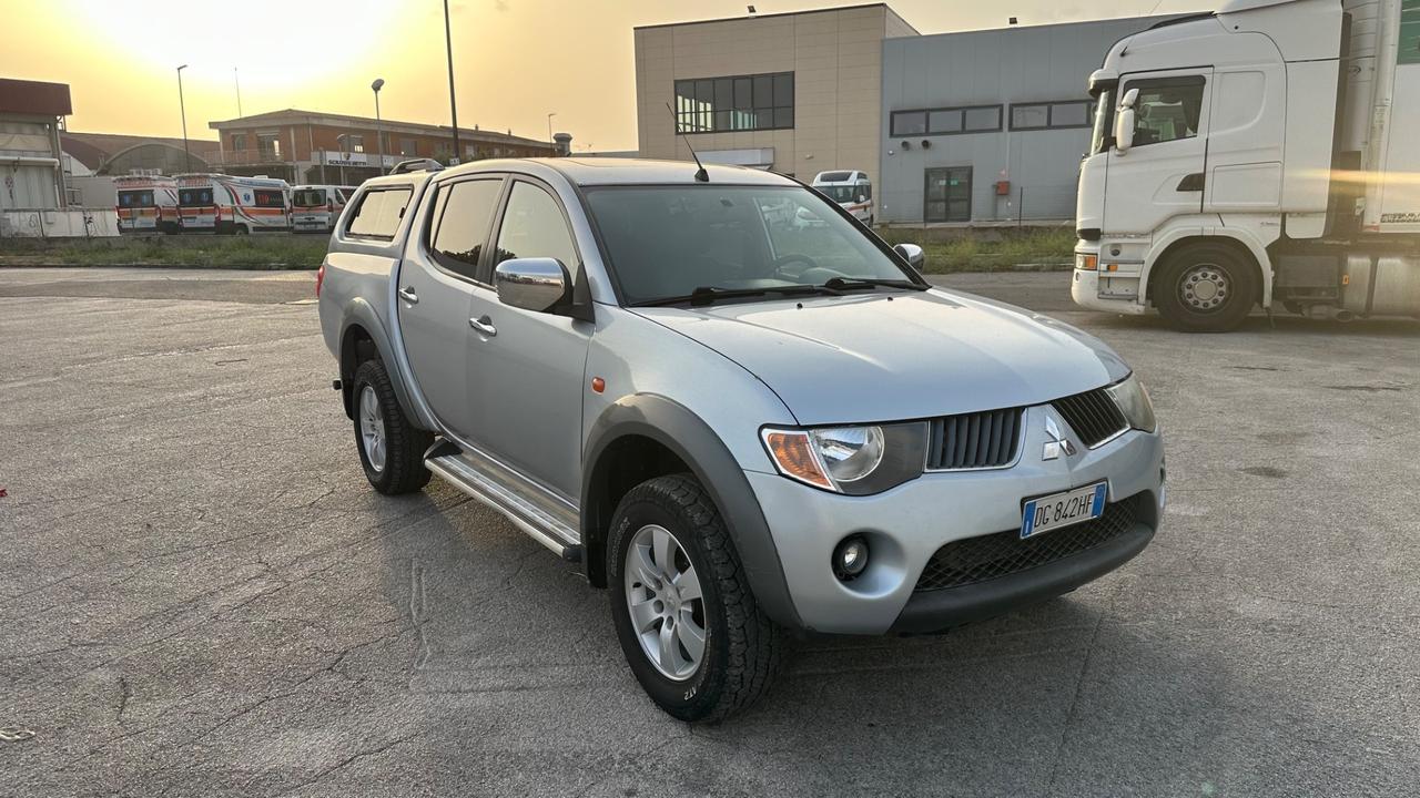 Mitsubishi L200 2.5 DI-D/136CV Double Cab Intense