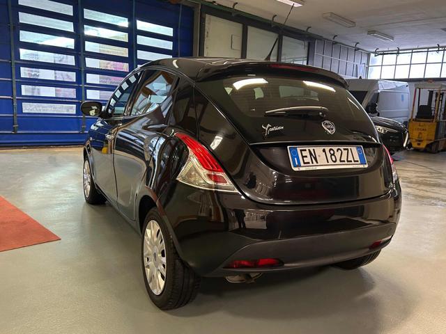 LANCIA Ypsilon 1.2 69 CV 5 porte Gold