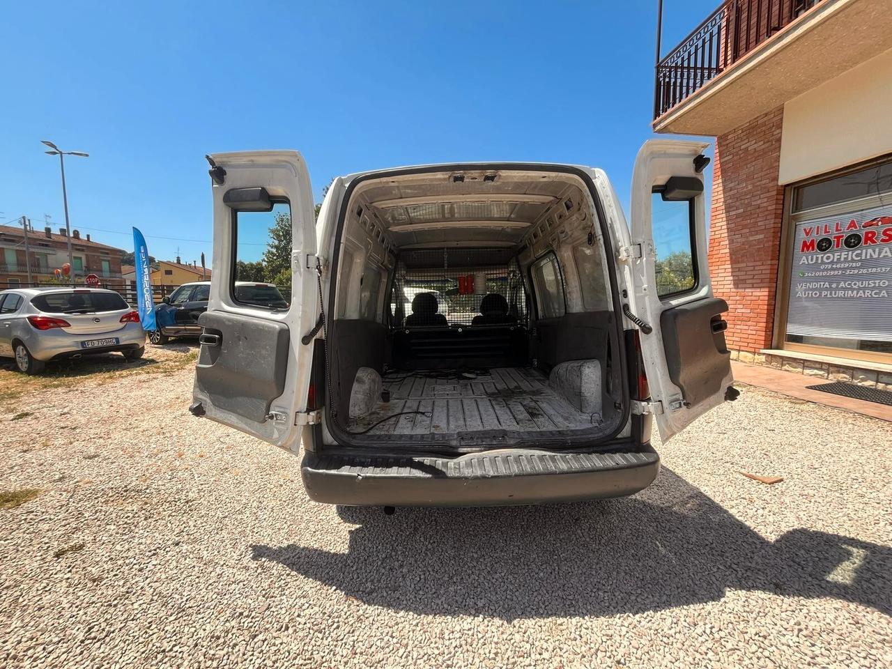 Opel Combo 1.7 DI 4p. Van Vetrato