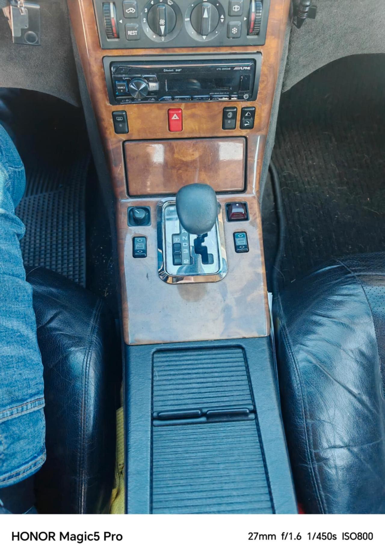 Mercedes-benz SL 300 SL-24 cat