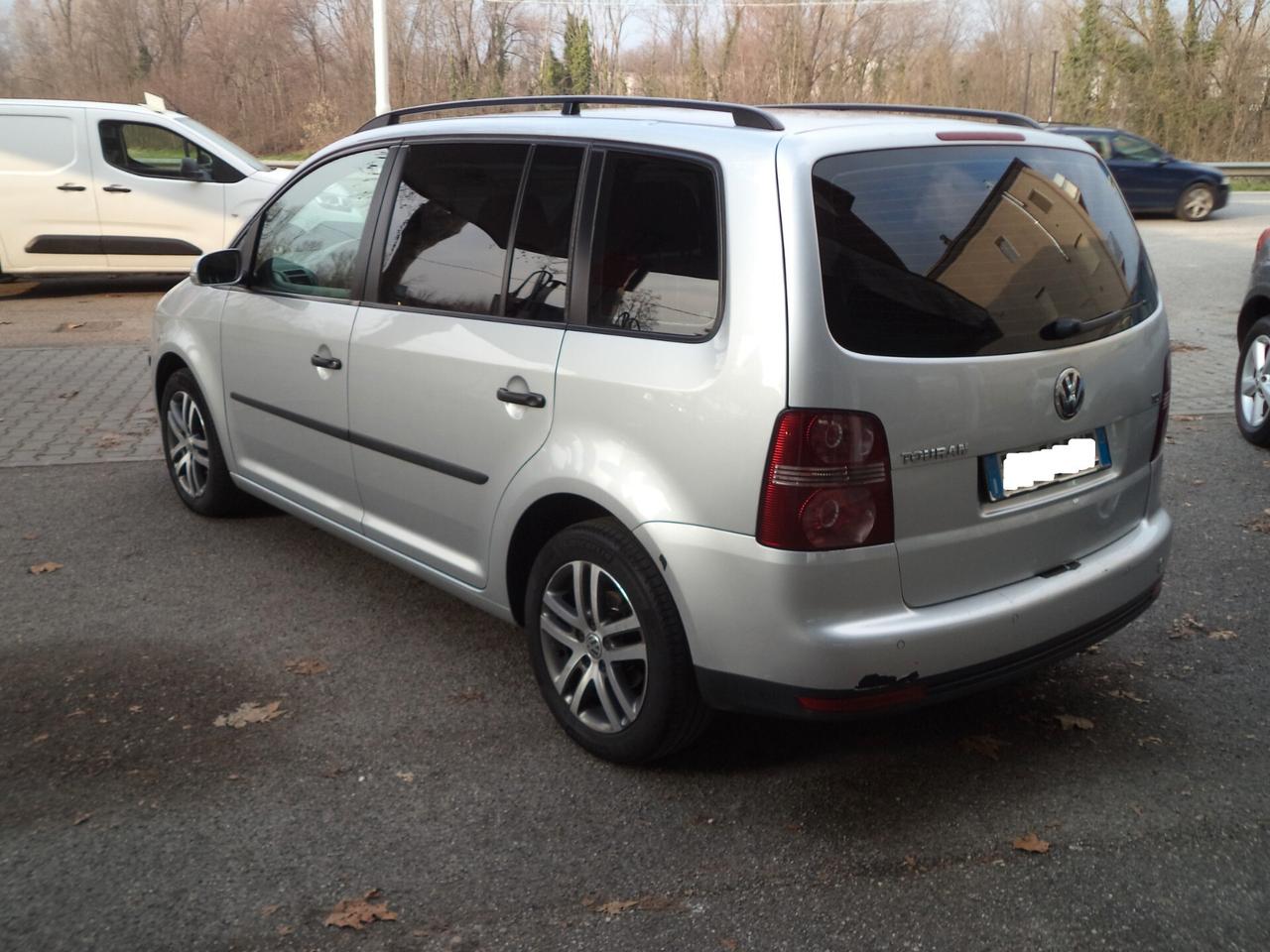 Volkswagen Touran 1.9 TDI 105CV DPF Highline BMT 7 POSTI