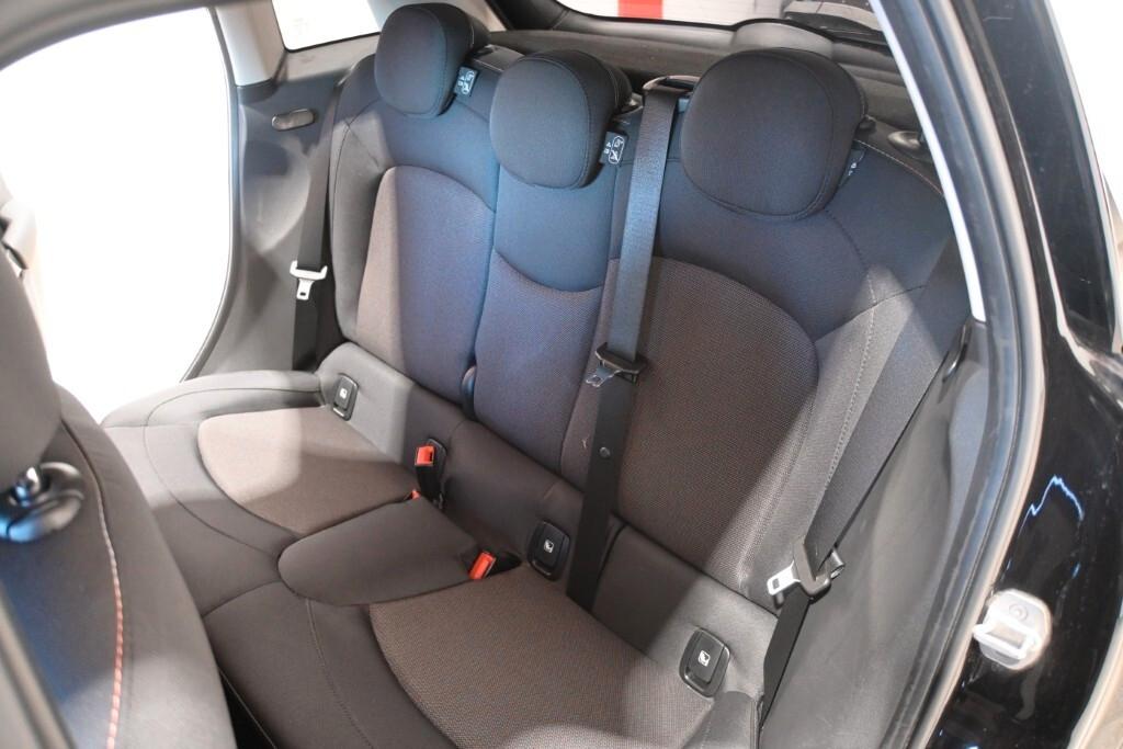 MINI ONE 1.5 102CV 6M. 5PORTE BUSINESS ( FARI LED - CRUISE - NAVI - CARPLAY - SENSORI POST. )