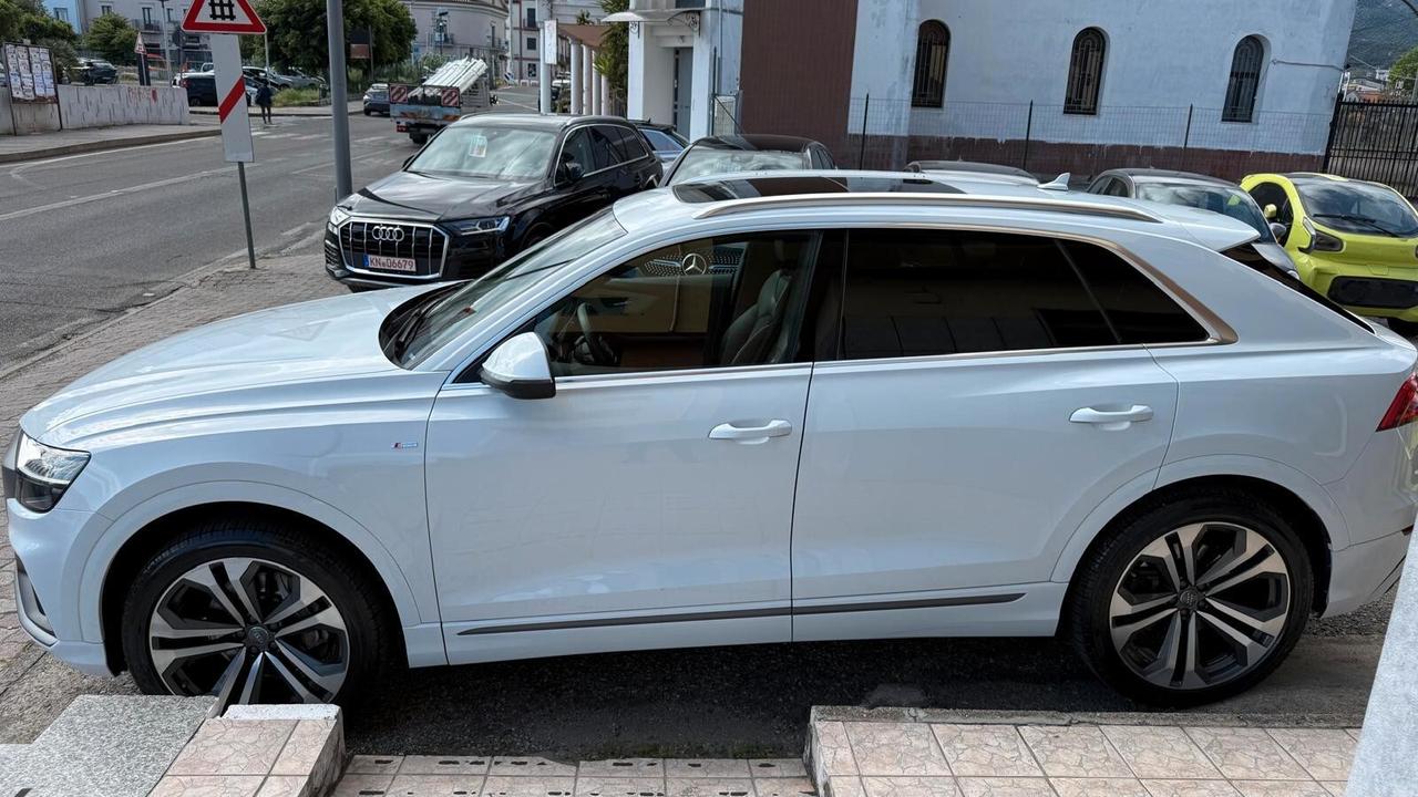 Audi Q8 50 TDI 286 CV quattro tiptronic Sport