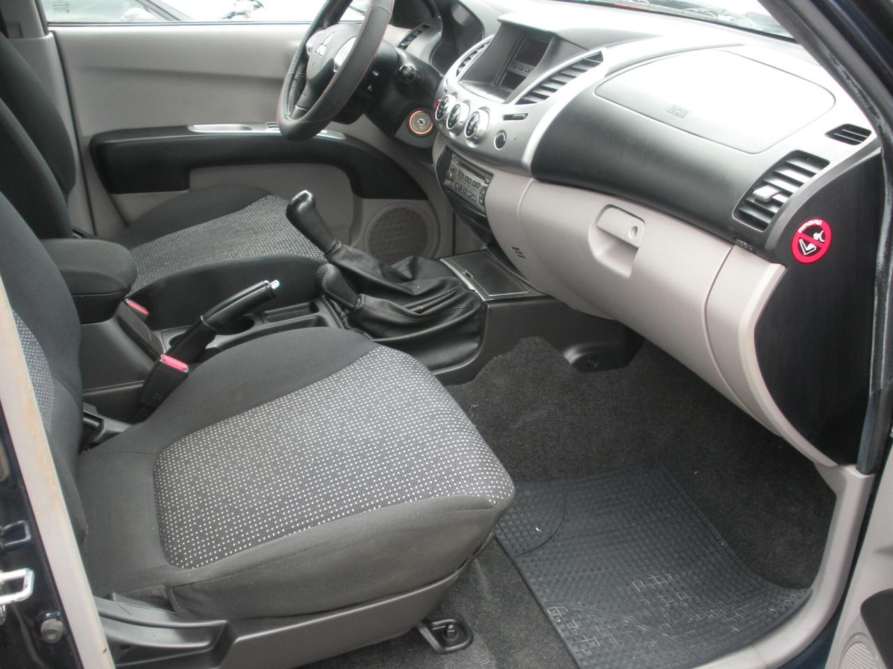 Mitsubishi L200 2.5 DI-D/178CV DC Intense Plus DPF