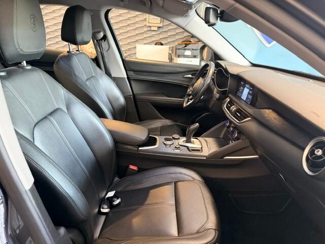 Alfa Romeo Stelvio 2.2 Turbodiesel 160 CV AT8 RWD Business