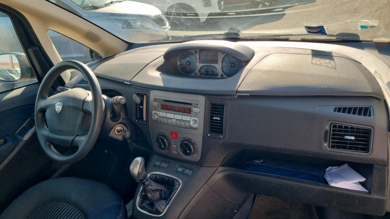 Lancia MUSA 1.4 16V EURO 5 Poltrona Frau-95CV-70KW-