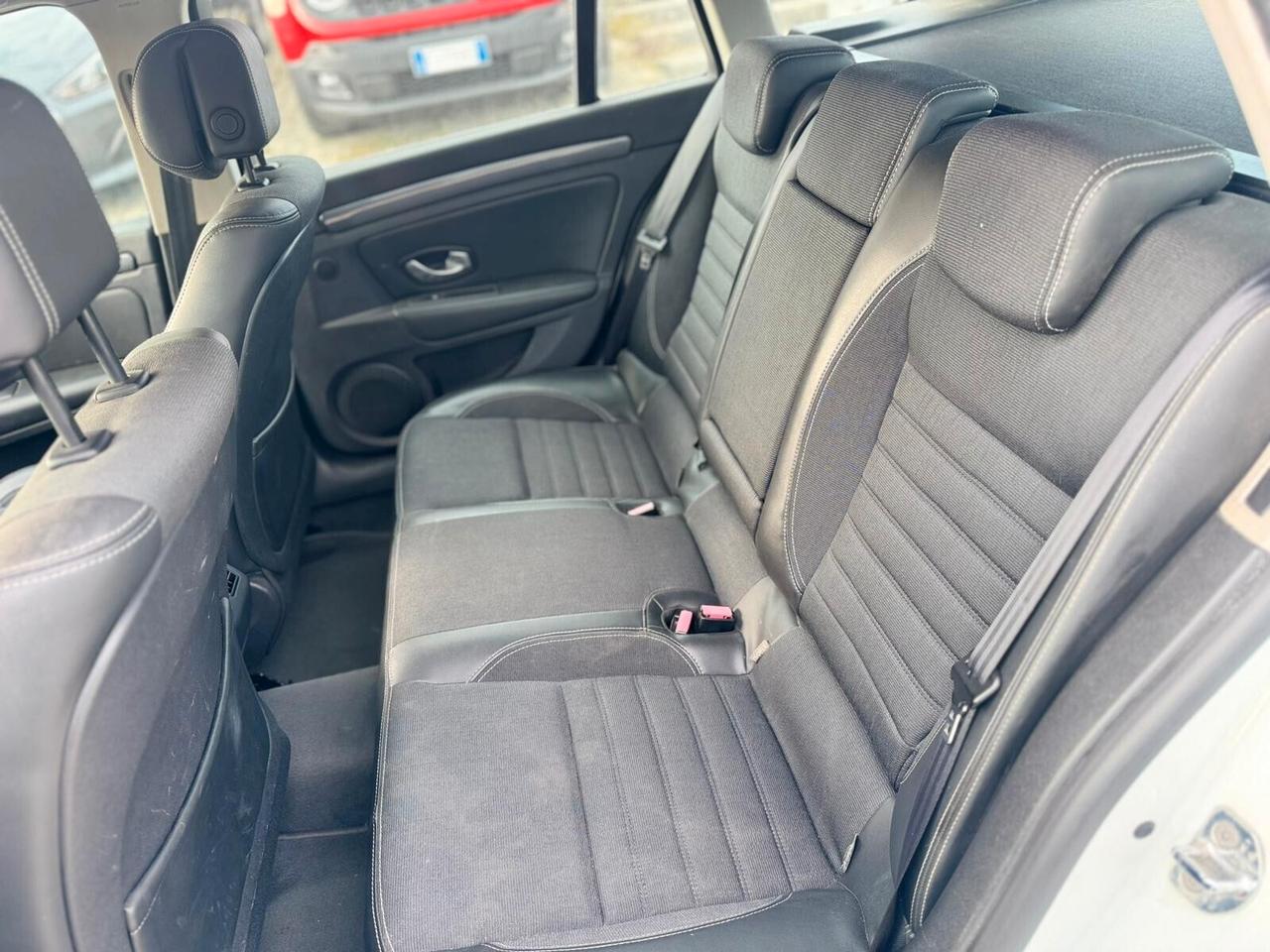 Renault Laguna 2.0 dCi SW 2010 GANCIO TRAINO