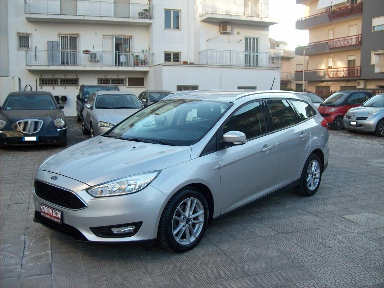 Ford Focus SW 1.5 TDCi 120CV S&S Titanium Navy