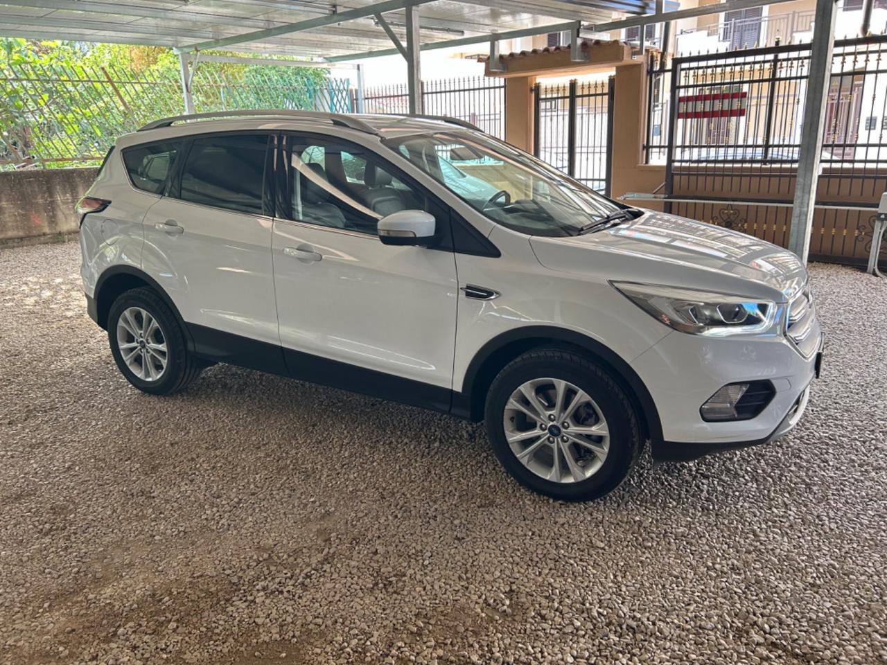 Ford Kuga 1.5 TDCI 120 CV S&amp;amp;amp;S 2WD Powershift Titanium