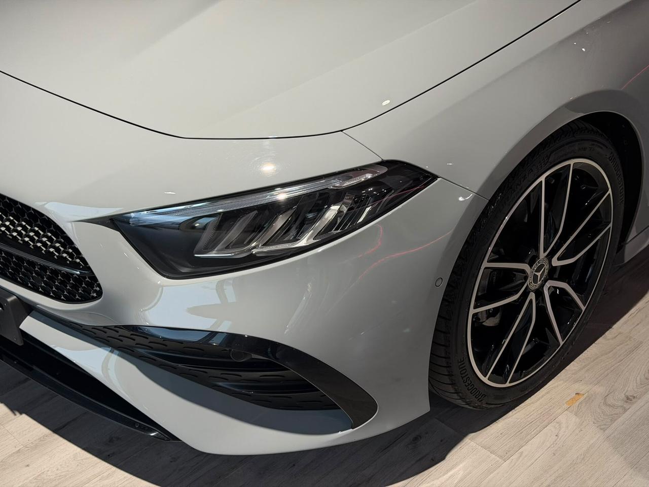 Mercedes-benz A 180 d Automatic Alpine Grey Edition