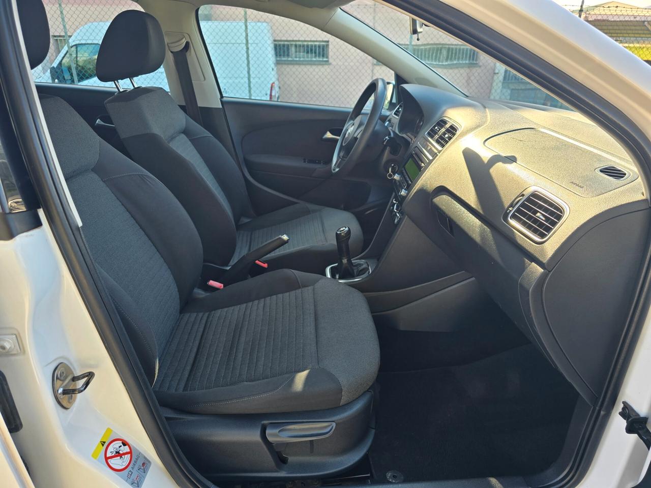 Volkswagen Polo 1.2 Benzina NEOPATENTATI con GARANZIA