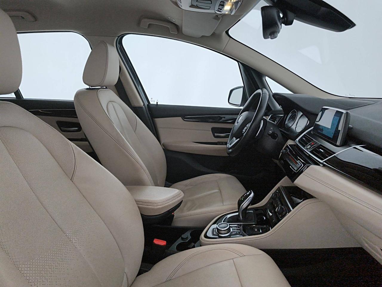 BMW Serie 2 220d xDrive Gran Tourer Luxury 7 Posti